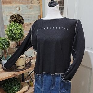 IT's Spellout Top Women's 2X ''Unapologetic' Black Long Sleeve Top, Grunge